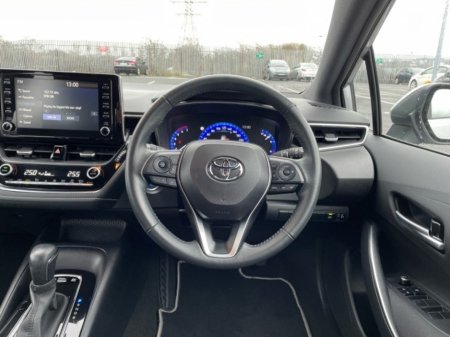2018 Toyota Corolla Hatchback 5dr Hybrid - Luna Edition - 1.8 Automatic - Very Low KMS - EUR 180 Tax // Front Electric Windows // Rear Electric Windows // Electric Mirrors // Heated Mirrors // Apple Carplay €24,895 thumbnail