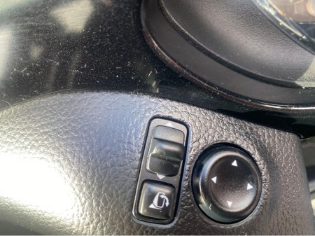 2016 Nissan Qashqai - thumbnail 21