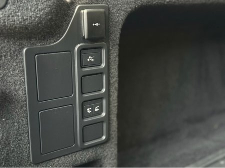 2024 Land Rover Discovery - thumbnail 7