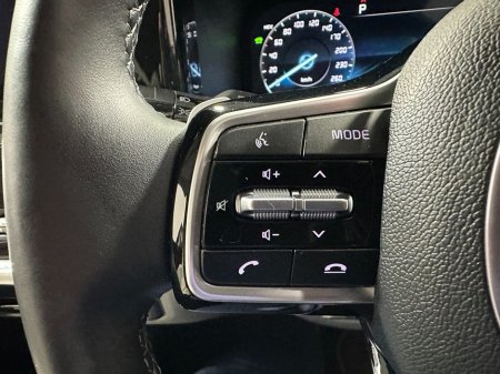 2023 Kia Sorento K3 Plug In Hybrid 4x4 7 Seater €46,800 thumbnail