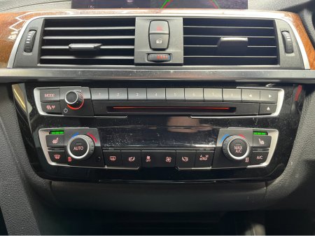 2018 BMW 3 Series - thumbnail 22