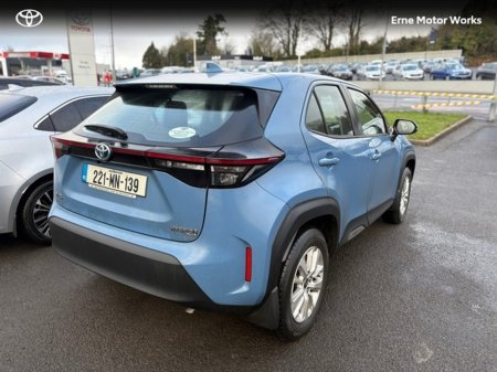 2022 Toyota Yaris Cross YARIS CROSS LUNA €23,950 thumbnail