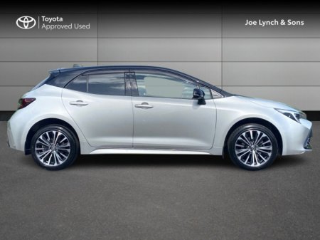 2024 Toyota Corolla COROLLA HB LUNA SPORT €33,945