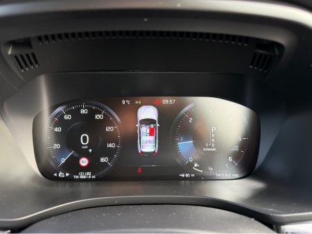 2018 Volvo XC60 - thumbnail 15