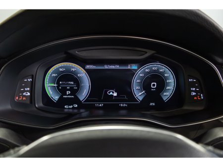 2021 Audi A6 50 TFSI e S Line €41,950 thumbnail