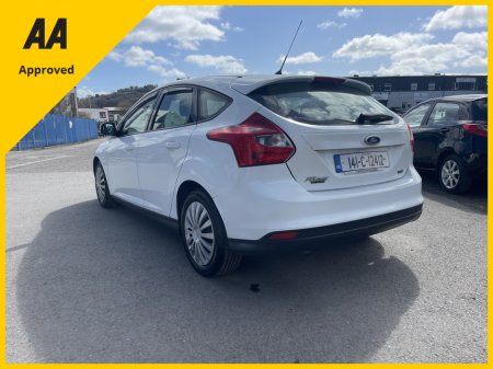 2014 Ford Focus - thumbnail 5