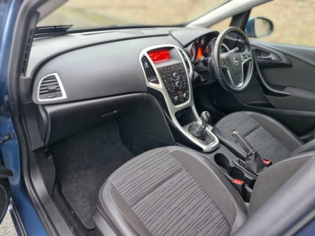 2015 Opel Astra - thumbnail 7