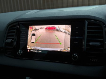 2022 Skoda Karoq 2.0 TDI SportLine SUV 5dr Diesel DSG 4WD Euro 6 (s/s) (150 ps) 1 OWNER + GLASS SUNROOF + REVERSE CAMERA + HEATED SEATS thumbnail