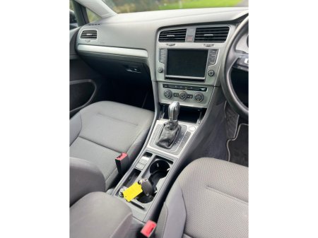 2016 Volkswagen Golf Mk7 €13,950 thumbnail