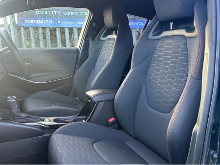 2019 Toyota Corolla Sport Hybrid 1.8 €19,995 thumbnail