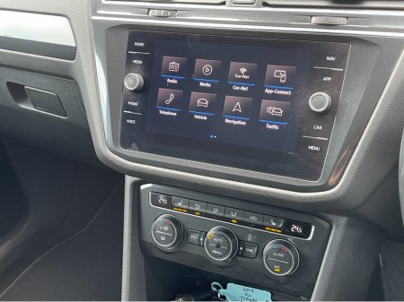 2019 Volkswagen Tiguan - thumbnail 13