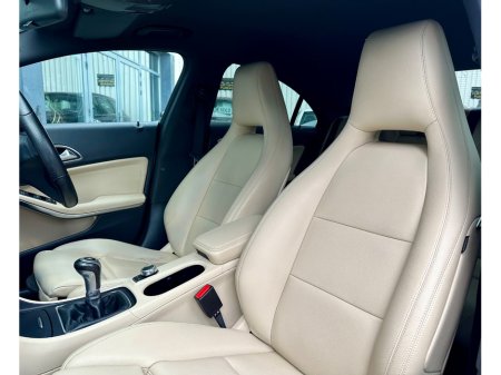 2016 Mercedes-Benz CLA Class - thumbnail 5