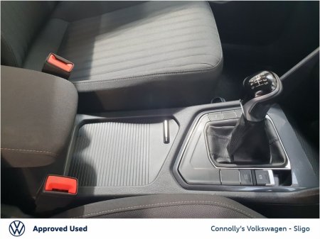 2023 Volkswagen Tiguan LIFE 2.0TDI 122HP €35,945 thumbnail