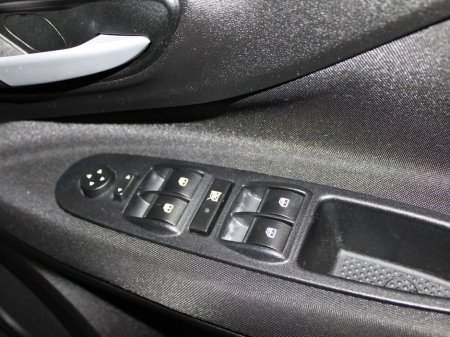 2017 Fiat Punto Lounge 1.2 8V 69HP 4DR €8,750 thumbnail