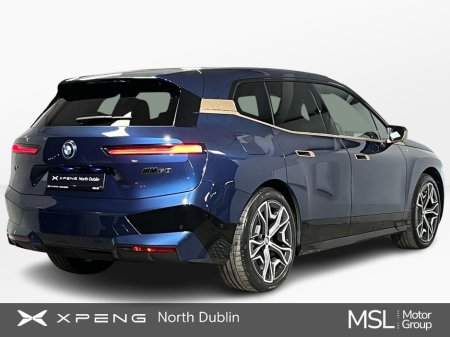 2022 BMW iX - thumbnail 3