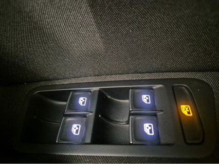 2017 Volkswagen Golf **HIGHLINE**ONLY 63000KMS**ALCANTARA SEATS*17" ALLOYS**BLIND SPOT WARNING**LANE ASSIST**KEYLESS ENTRY AND START**ADAPTIVE CRUISE CONTROL**DUAL ZONE CLIMATE CONTROL*REVERSE CAMERA*BLUETOOTH STREAMI €16,949 thumbnail