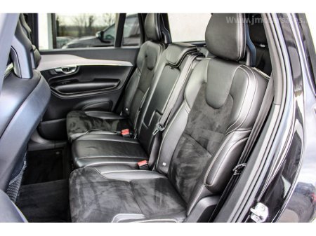 2017 Volvo XC90 D5 (235hp) AWD R-Design Geartronic €33,995 thumbnail