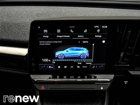 2023 Renault Megane E-Tech EV60 220hp Techno €25,490 thumbnail