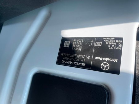 2024 Mercedes-Benz Sprinter 317 MWB High Roof RWD