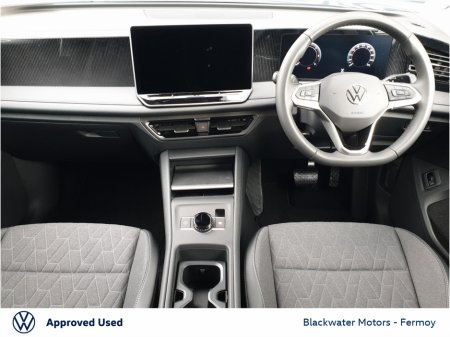 2026 Volkswagen Tiguan - thumbnail 2