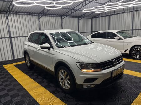 2017 Volkswagen Tiguan - thumbnail 12