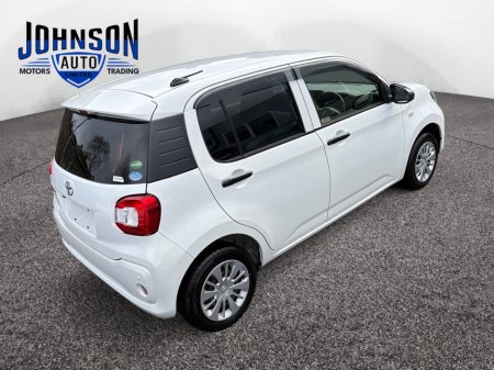 2020 Toyota Passo - thumbnail 8