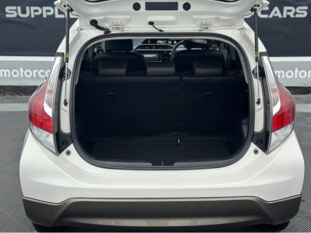 2015 Toyota Aqua Hybrid €9,500 thumbnail