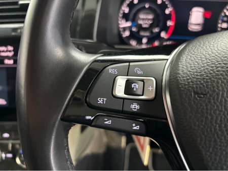 2019 Volkswagen Golf *VOLKSWAGEN GOLF* *DSG* *LOW MILEAGE* *PRONAV WIDE SCREEN* *AUTO LIGHTS* *DLA* *DIGITAL DASH* *REVERSE CAMERA* **FINANCE AVAILABLE* *TRADE INS WELCOME* €19,950 thumbnail