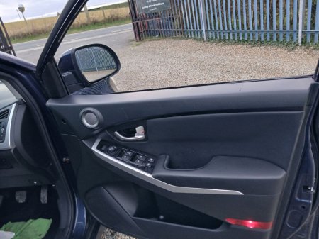 2015 Ssangyong Korando - thumbnail 10