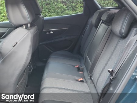 2023 Peugeot 3008 1.2 PureTech ALLURE*FSH* €31,950 thumbnail