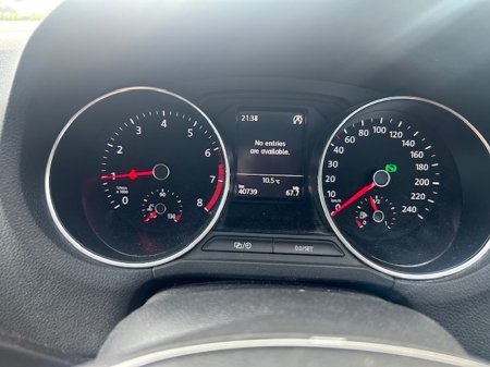 2015 Volkswagen Polo - thumbnail 16