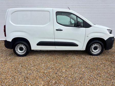 2022 Peugeot Partner - photo 2