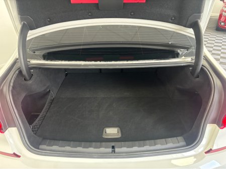 2021 BMW 3 Series - thumbnail 13