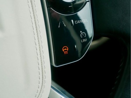 2021 Land Rover Range Rover - thumbnail 29