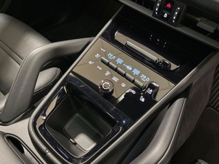 2024 Porsche Cayenne - thumbnail 34