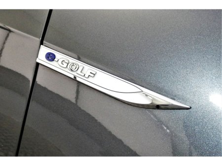 2019 Volkswagen E-Golf - thumbnail 26