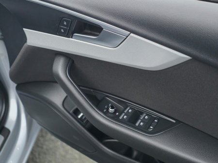 2017 Audi A4 2.0 TDI SPORT ULTRA 150PS 4 4DR AUTO €18,950 thumbnail