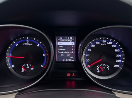 2015 Hyundai Santa Fe 4WD EXECUTIVE 4DR €11,800 thumbnail