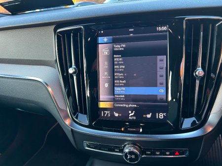 2019 Volvo S60 - thumbnail 24