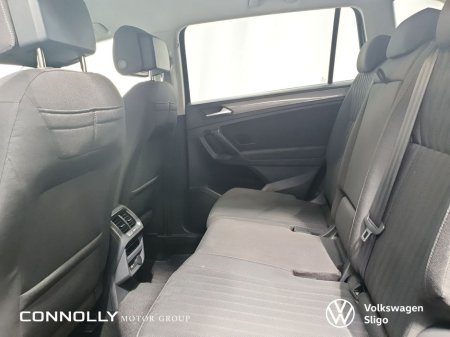 2023 Volkswagen Tiguan Allspace LIFE 2.0TDI 122HP €35,945 thumbnail