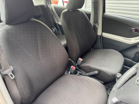 2006 Toyota Yaris - thumbnail 10