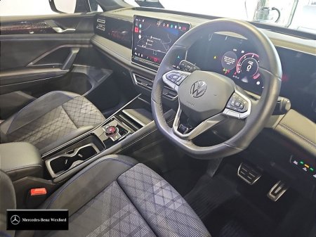 2025 Volkswagen Tiguan 2.0TDI R-Line 150BHP DSG €57,950 thumbnail