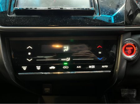 2020 Honda Grace €16950 2020 HONDA GRACE HYBRID DX 1.5 AUTOMATIC / CRUISE CONTROL €16,950 thumbnail