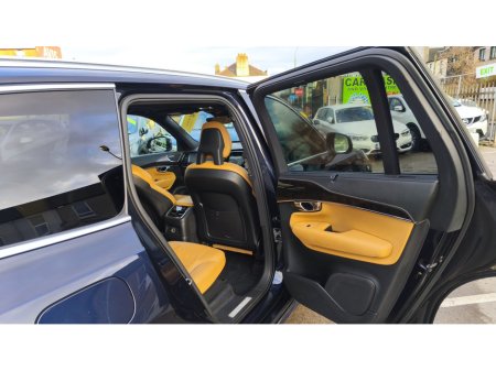 2017 Volvo XC90 2.0 T8 INSCRIPT T-ENG AWD AUTO 5DR TWIN A €29,950 thumbnail