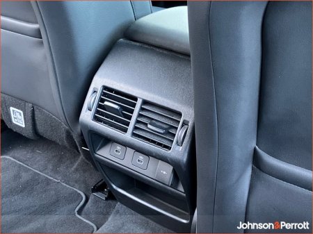 2024 Land Rover Discovery Sport 1.5 I3 PHEV 309 PS AWD S Auto €48,900 thumbnail