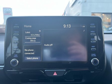 2024 Toyota Yaris Cross CROSS LUNA €28,444 thumbnail