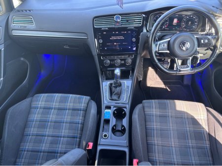 2017 Volkswagen Golf - photo 2