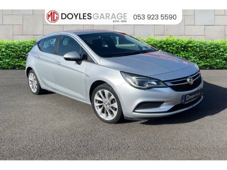2016 Vauxhall Astra - thumbnail 1