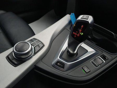 2018 BMW 3 Series - thumbnail 17