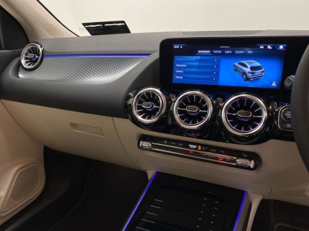 2026 Mercedes-Benz GLA Class - thumbnail 15